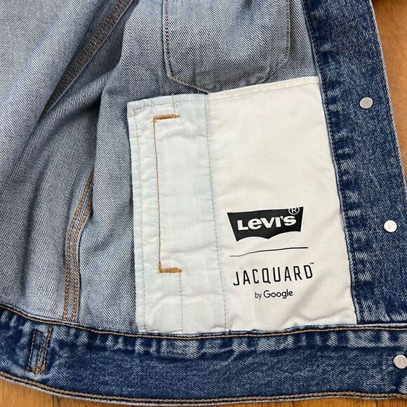 Levis Jauquard Denim Trucker Smart Jacket by Google - Picture 9 of 13